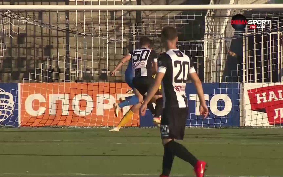 Локо Пловдив продължава с головата фиеста. Един Бахтич успя от