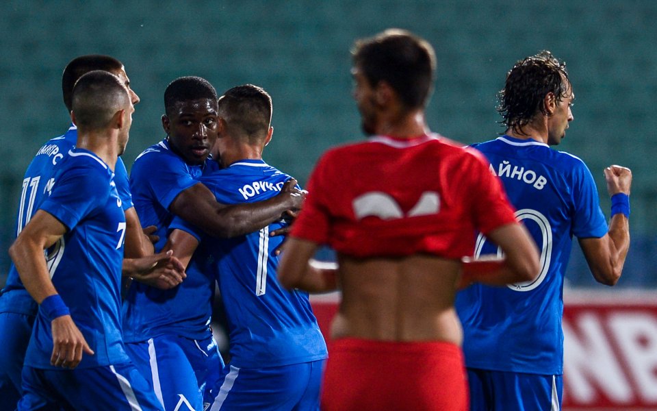 Нападателят на Левски Найджъл Робърт прие предложението да стане национал