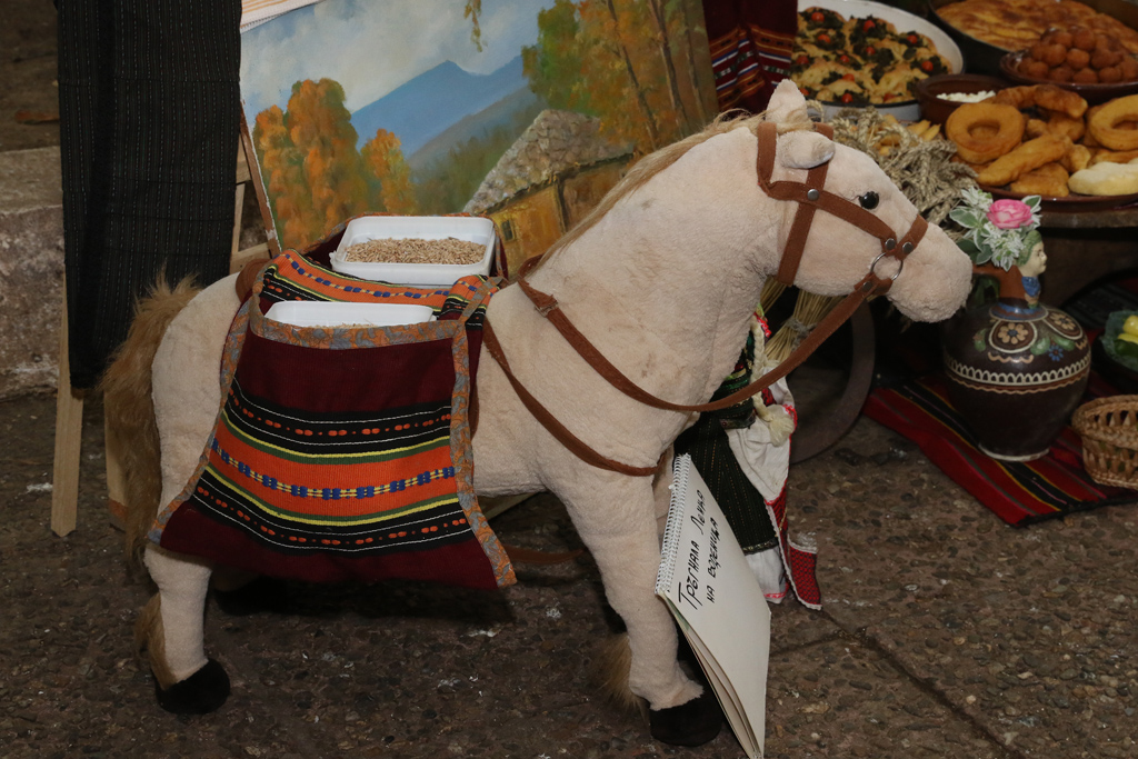 <p>15 август е &ldquo;Успение на Пресвета Богородица&rdquo; и Кюстендил отбелязва &ldquo;Панагия&rdquo; - Въздигане на хляба.</p>