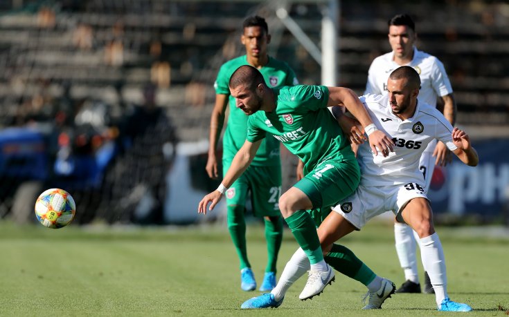 Десетима от Славия превзеха Враца