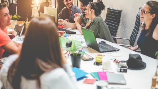  Синдикатите желаят по-високо възнаграждение за нощния труд 