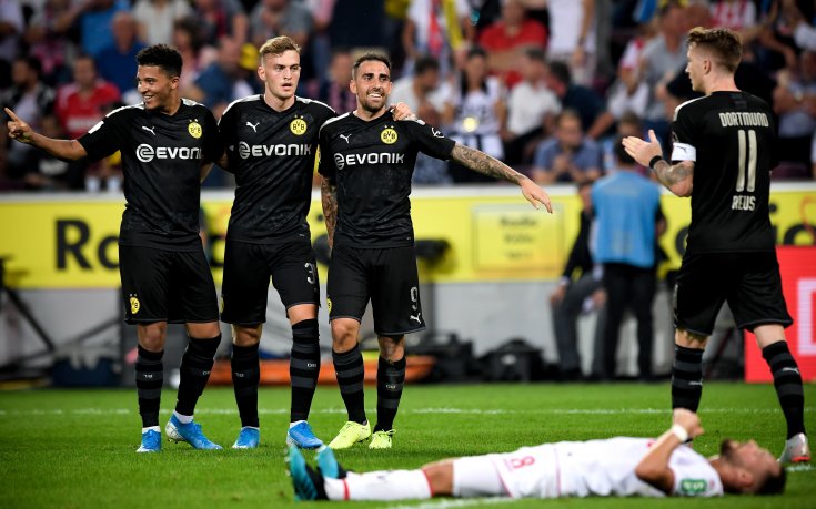 Късен обрат осигури победата на Дортмунд в Кьолн