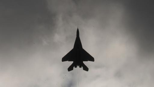  Изтребител на Военновъздушни сили на Съединени американски щати се разруши по време на кацане 