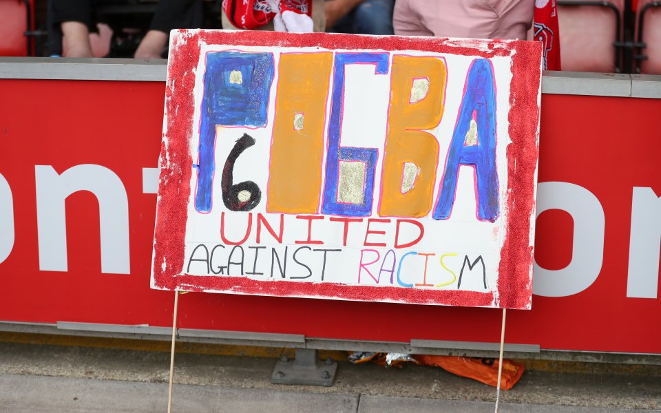 Бившият нападател на Манчестър Юнайтед Луис Саха потвърди, че &bdquo;червените