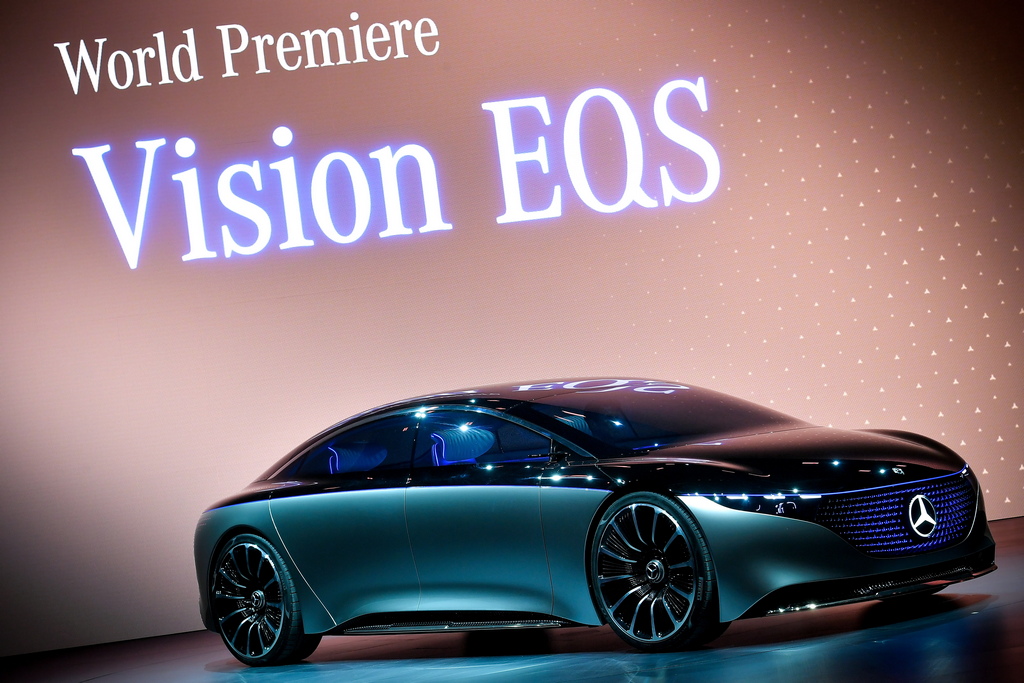 <p>Mercedes-Benz Vision EQS</p>