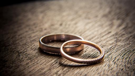  Мъже с маски, подправени опиати - предложение за брак в Русия 