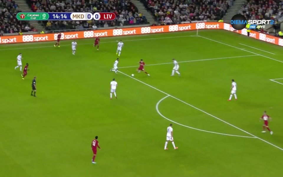 Ливърпул води на МК Донс с 1:0 на полувремето с