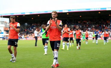 Защитникът Мати Пиърсън отбеляза срещу бившия си клуб за да