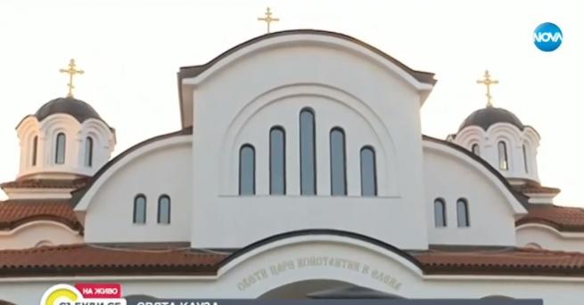 България Освещават храм, построен с дарения от дядо Добри Светецът