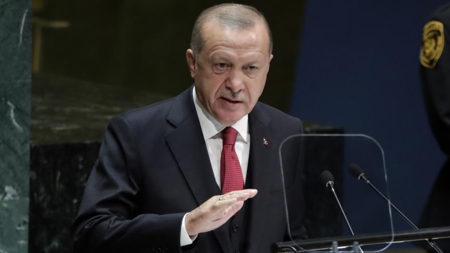 Ердоган: Ислямофобията се разпространява по-бързо от COVID-19