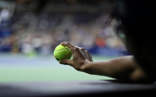 Наш съдия по тенис получи доживотно наказание заради залагания и корупция