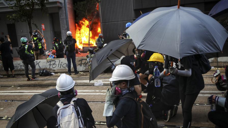  Протестите в Хонконг се придвижиха и във видеоигрите 