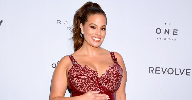 Любопитно Ашли Греъм бременна но тренираща в залата ВИДЕО