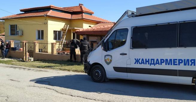 България Намериха 400 гр тротил при акция срещу ало измамници