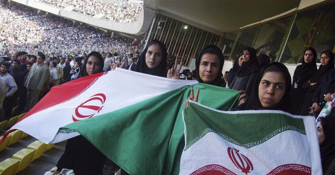 Любопитно След 40 години: Иран разреши на жените да посещават