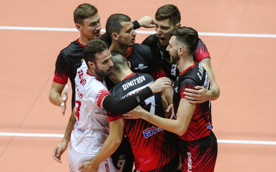 В двубой от 3-ия кръг на волейболната Суперлига Нефтохимик съумя