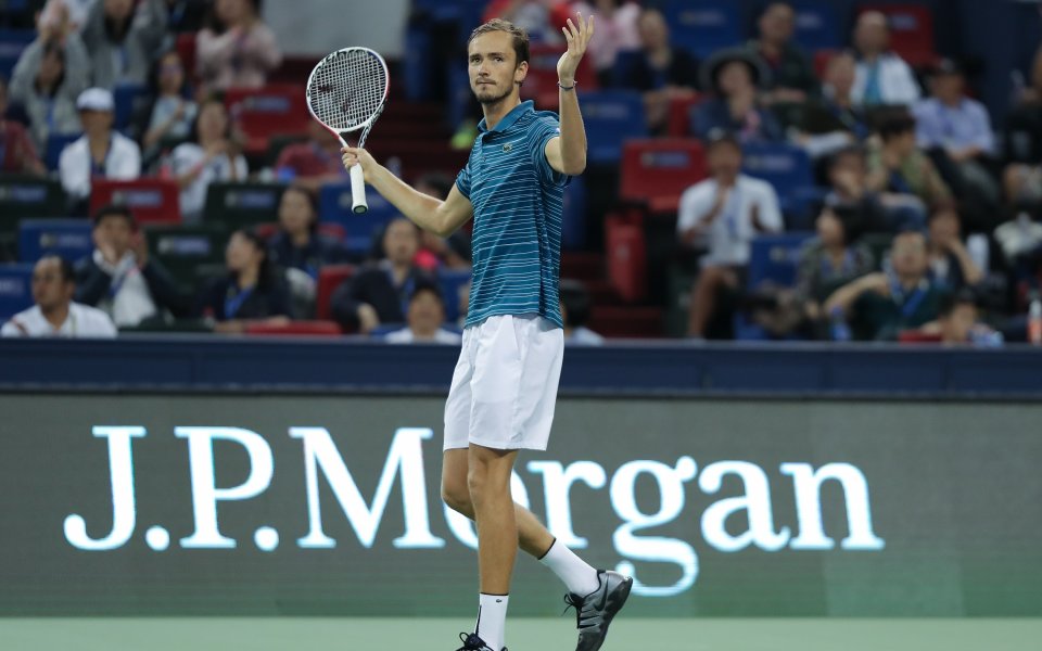 Руснакът Даниил Медведев спечели турнира "Мастърс" по тенис в Шанхай