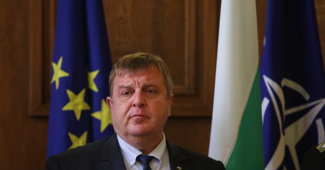 България Каракачанов Ако чакаме да ни пазят границата майко