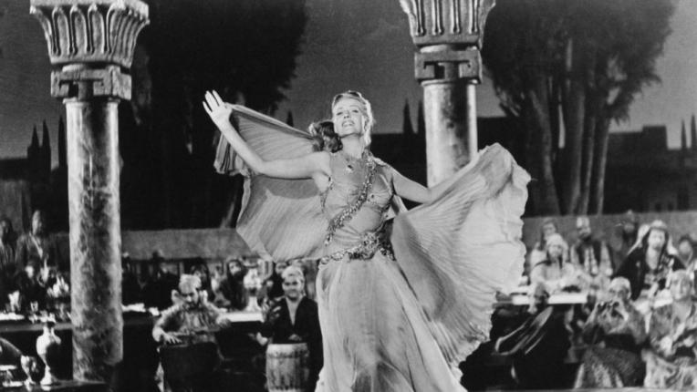 Рита Хейуърт – екзотичната красавица, която покори Холивуд