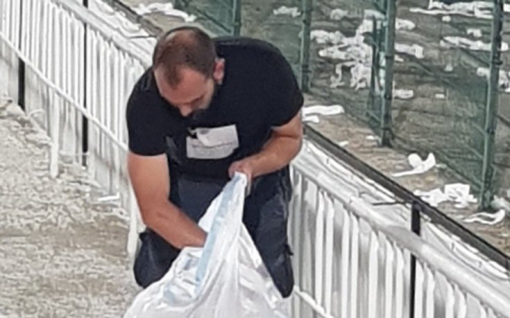 По пример от Япония: Фенове на Локо Пд изчистиха Лаута