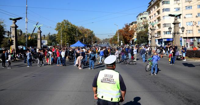 България Орлов мост остава блокиран Гешев се извини Затварянето на