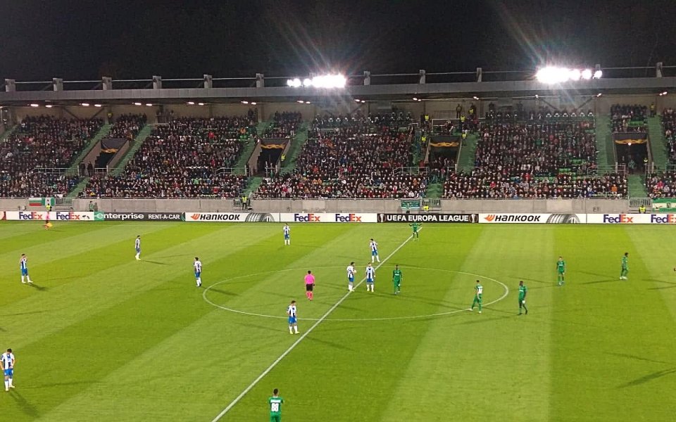 Българският шампион Лудогорец и Еспаньол играят при резултат 0:0 в