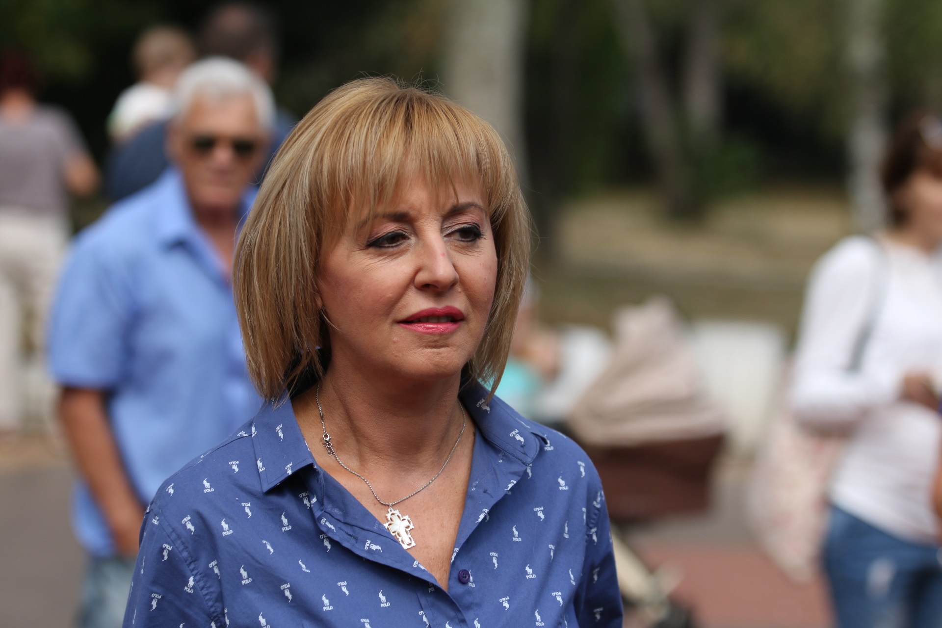 Мая Манолова е кандидат за кмет на София, независима е, подкрепена от БСП. В Инициативния комитет влизат фолк певицата Анелия и рапърът Криско, начело е Никола Вапцаров.