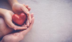 Откриха сметка за подпомагане на семействата на починали от COVID-19 медици