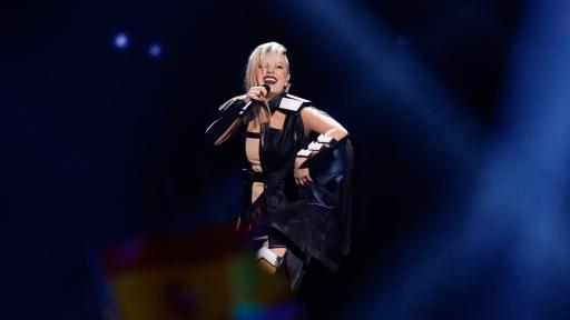  <p>Поли Генова зарадва&nbsp;с нови&nbsp;снимки на сина си</p> 