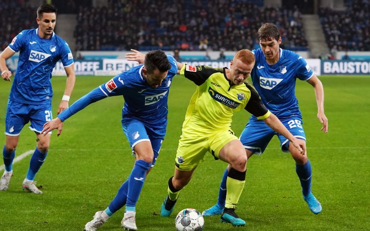 Хофе наби опашкар, гледа към Европа