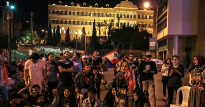Свят Защо Иран се притеснява от протестите в Ливан и