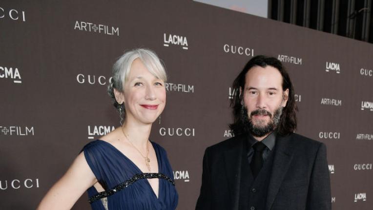  Киану Рийвс се появи с мистериозна дама на звездно събитие 