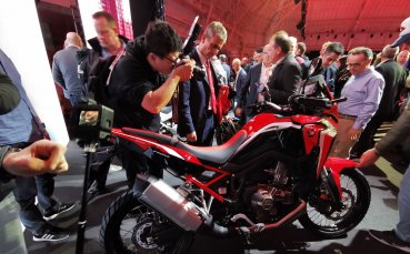 На изложението EICMA в Милано Honda представи новата си мотоциклетна