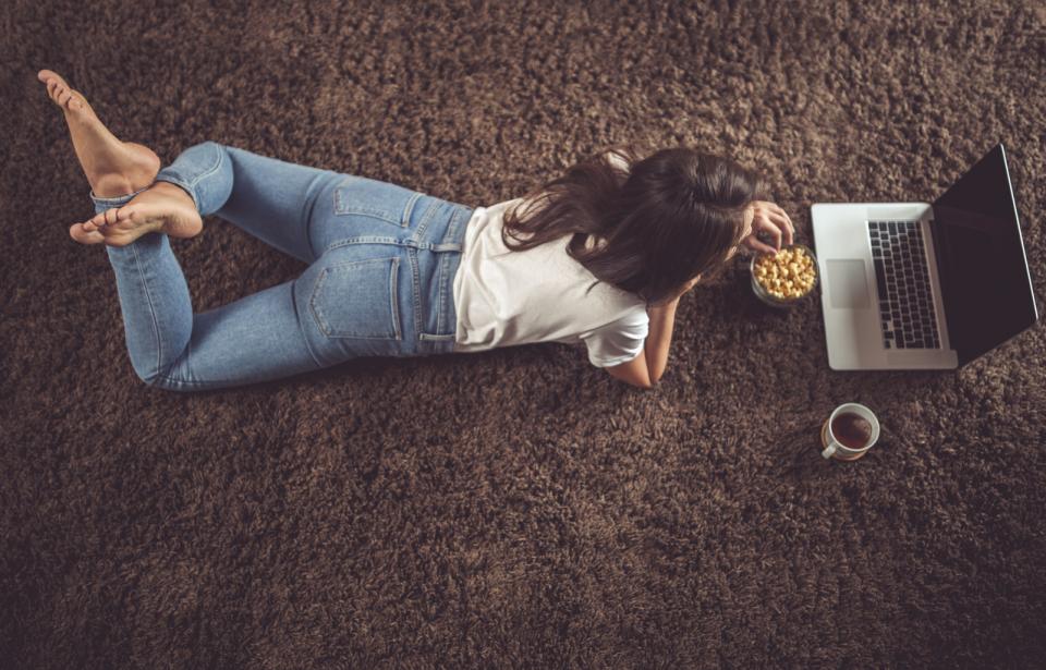 жена филм кино есен зима уют