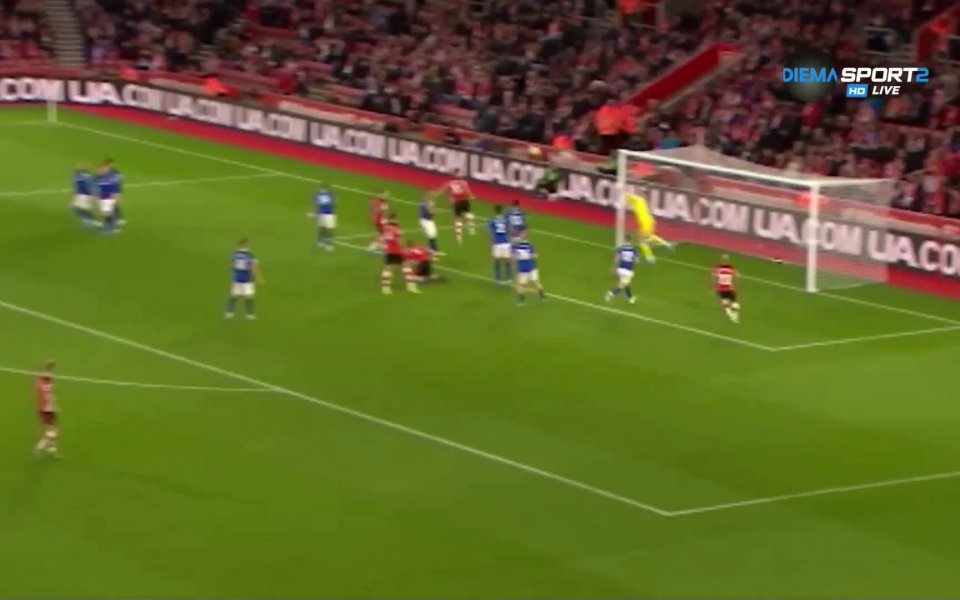 Отборът на Евертън записа много ценна победа в 12-ия кръг