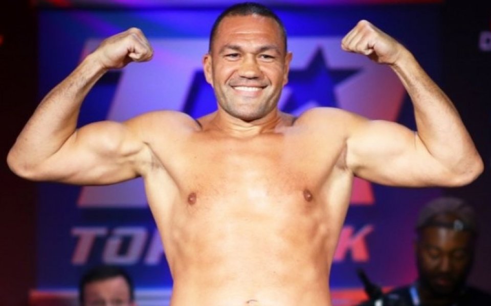 Българският боксьор Кубрат Пулев записа 28-ма победа в своята кариера.