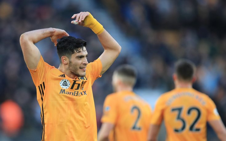 Уулвс зашлеви Астън Вила и се надигна след трите хикса