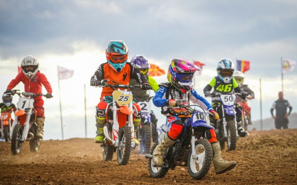 Пред повече от 5000 души публика се проведе деветия кръг