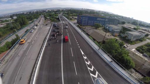  Автобус на градския превоз и кола се удариха във Варна 