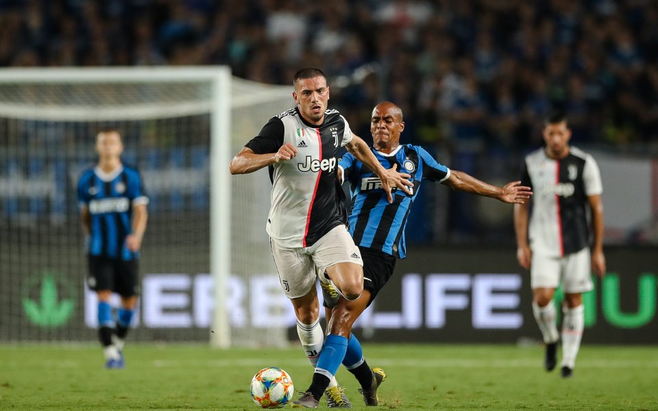 Арсенал и Манчестър Юнайтед имат сериозен интерес към привличането на