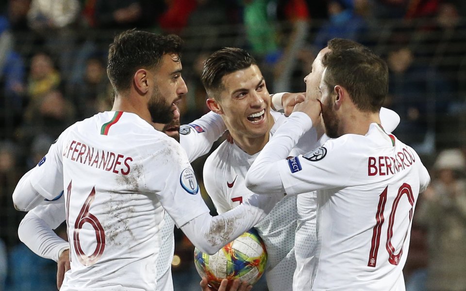 Националният тим на Португалия надигра Люксембург с 2:0 като гост