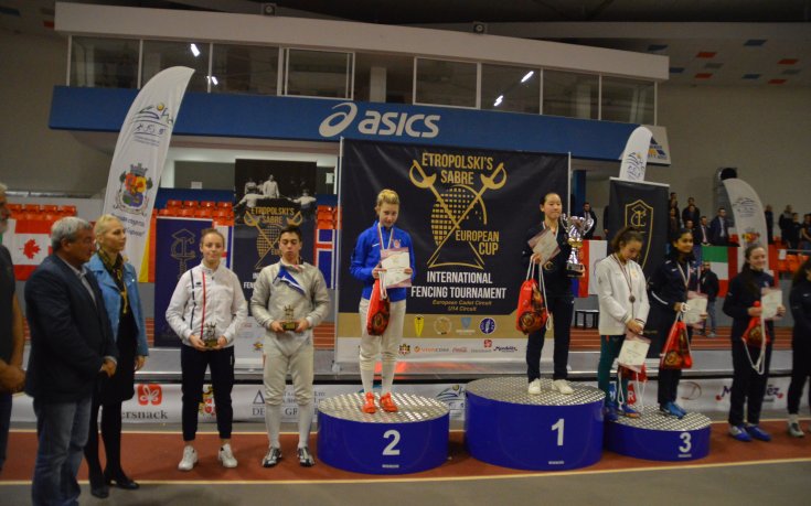 Злато за България и в отборното на „Сабята на Етрополски“