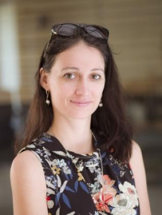  Мариела Станулова 