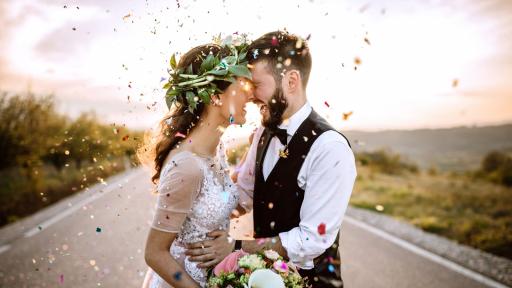  <p>Двойка се венча <strong>над облаците </strong>(СНИМКА)</p> 