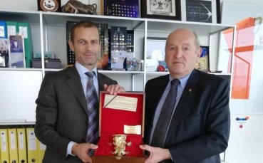 Временно изпълняващият президетските функции на Българския футболен съюз Михаил Касабов