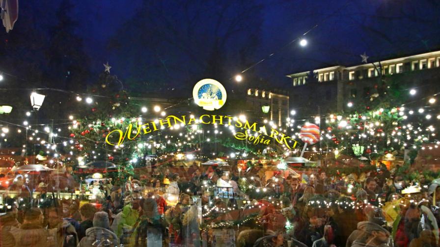  Немският коледен базар в София - вижте атмосферата 