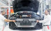  Audi e-tron 