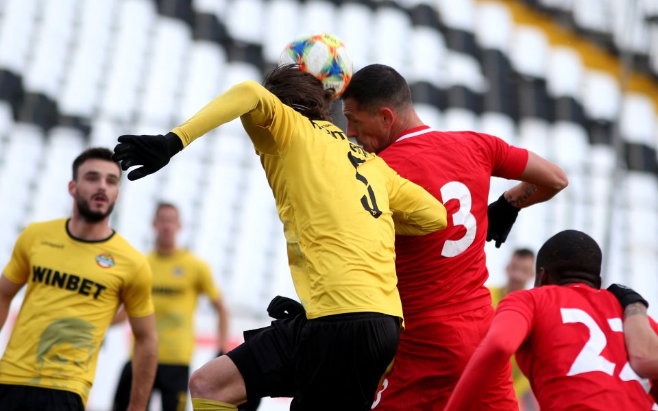 Ботев Пловдив приема Царско село в последната си контрола от