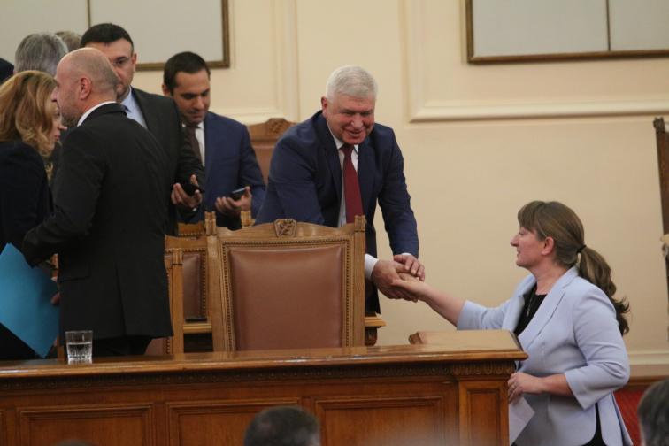  Деница Сачева 