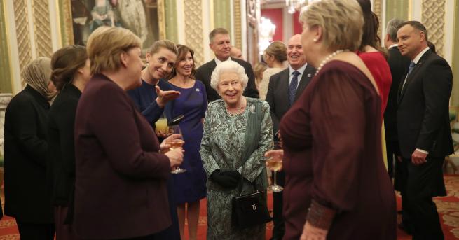 България Видео с кралицата дъщеря й и Тръмп стана хит